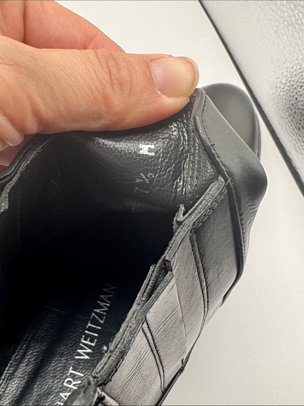 Stuart Weitzman Black Leather Chelsea Chukka Boot Elastic Sides Pull-On Size 7.5 - Picture 5 of 6